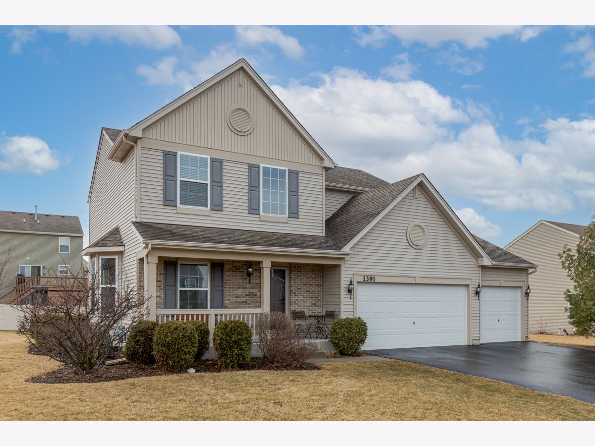 Townhomes & Condos & Homes Sold Torino At Tuscany Woods Hampshire Illinois, 1391 Olive
