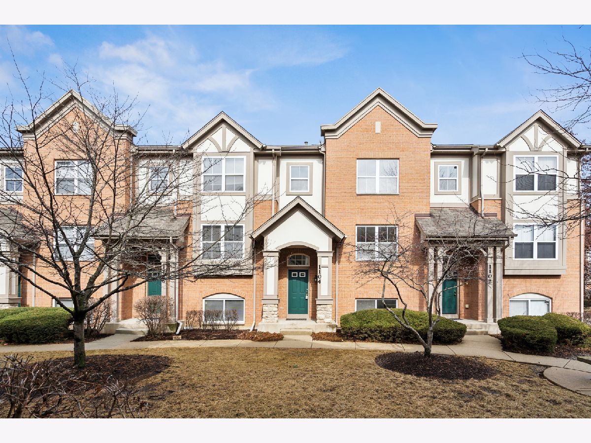 Townhomes Rented Claremont Ridge Palatine Illinois, 1104 Claremont