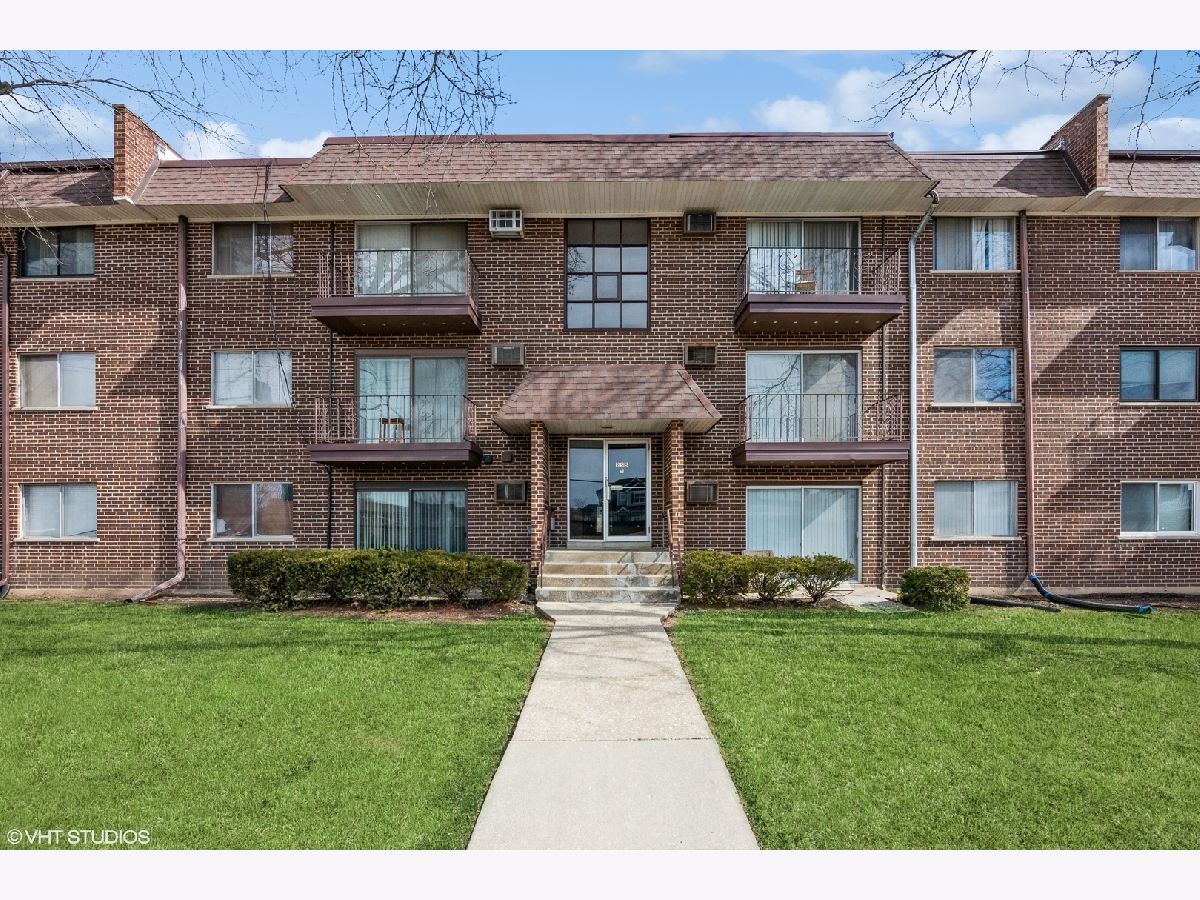 Homes & Condominiums Sold Pleasant View Addison Illinois, 255 Mill