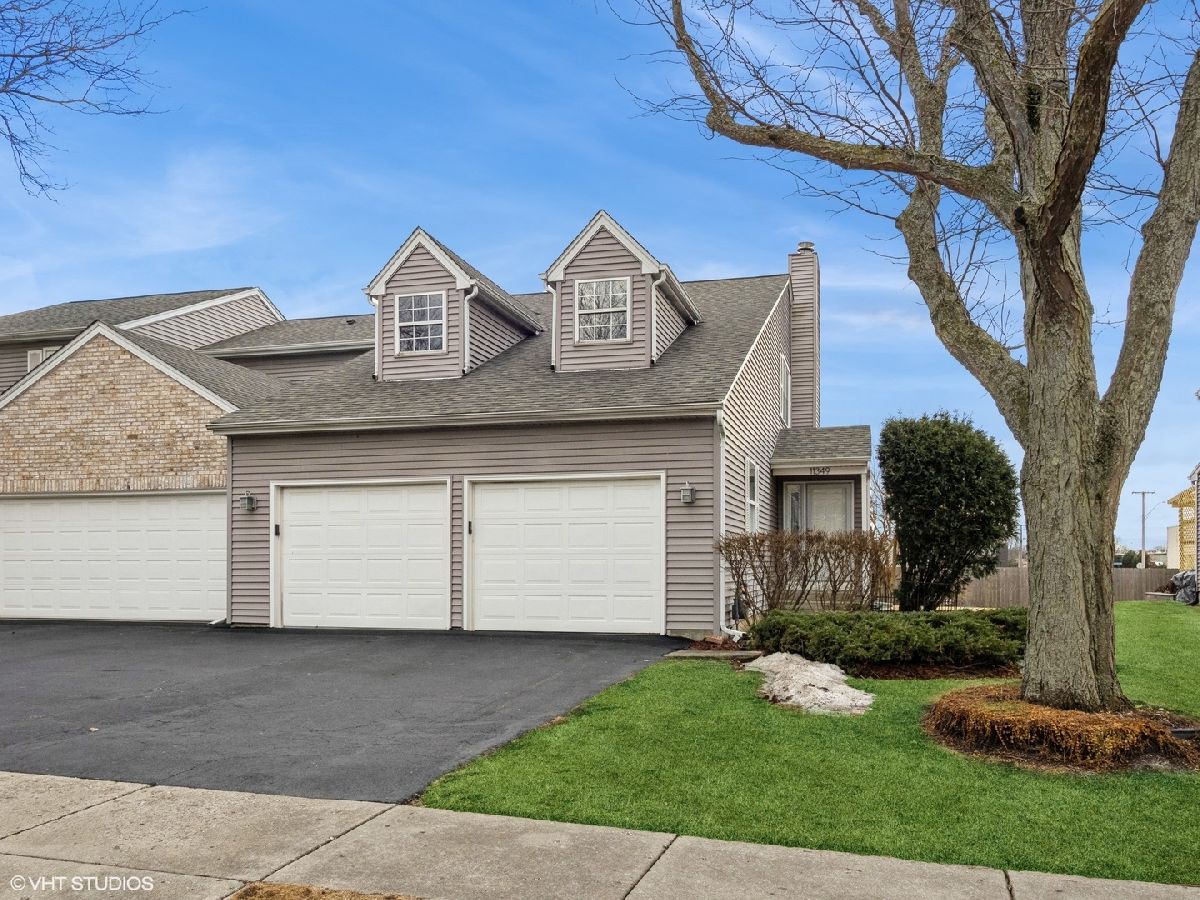 Townhomes Rented Carriage Homes Of Huntley Huntley Illinois, 11349 Timer