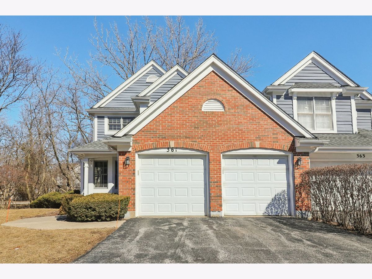 Homes & Townhomes Sold Olde Grove Farm Vernon Hills Illinois, 361 Prairie Meadow