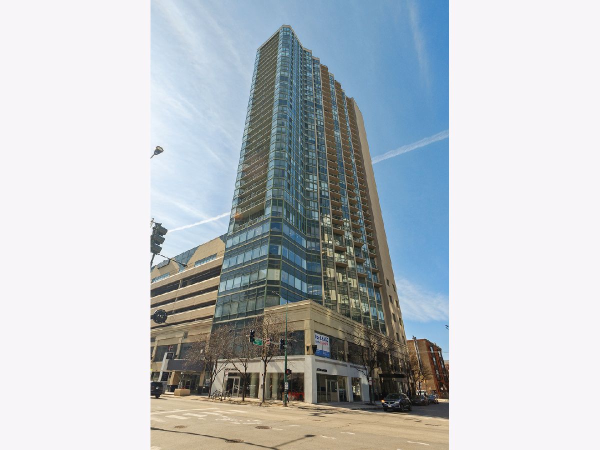 Condominiums Sold Gold Coast Galleria Chicago Illinois, 111 Maple
