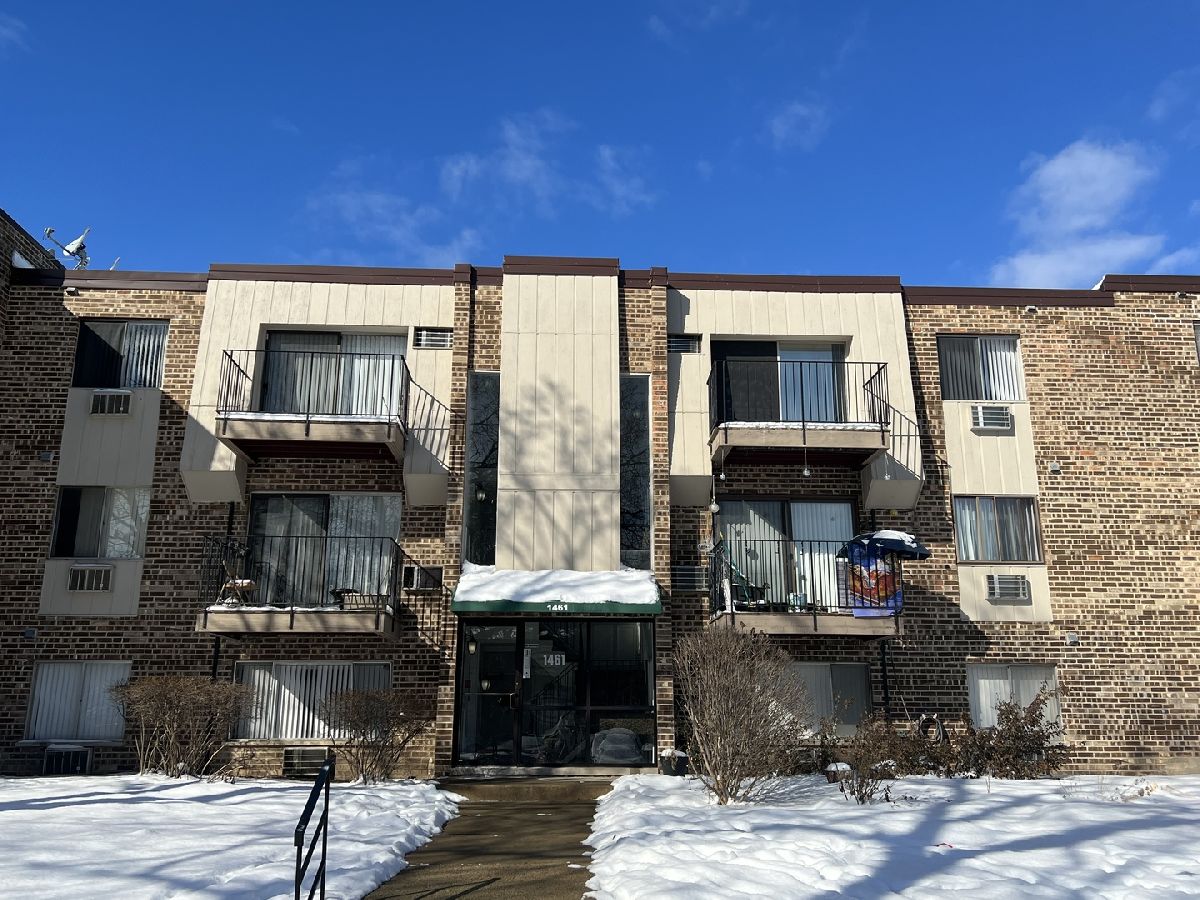 Condominiums Rented Brentwood Palatine Illinois, 1461 Winslowe