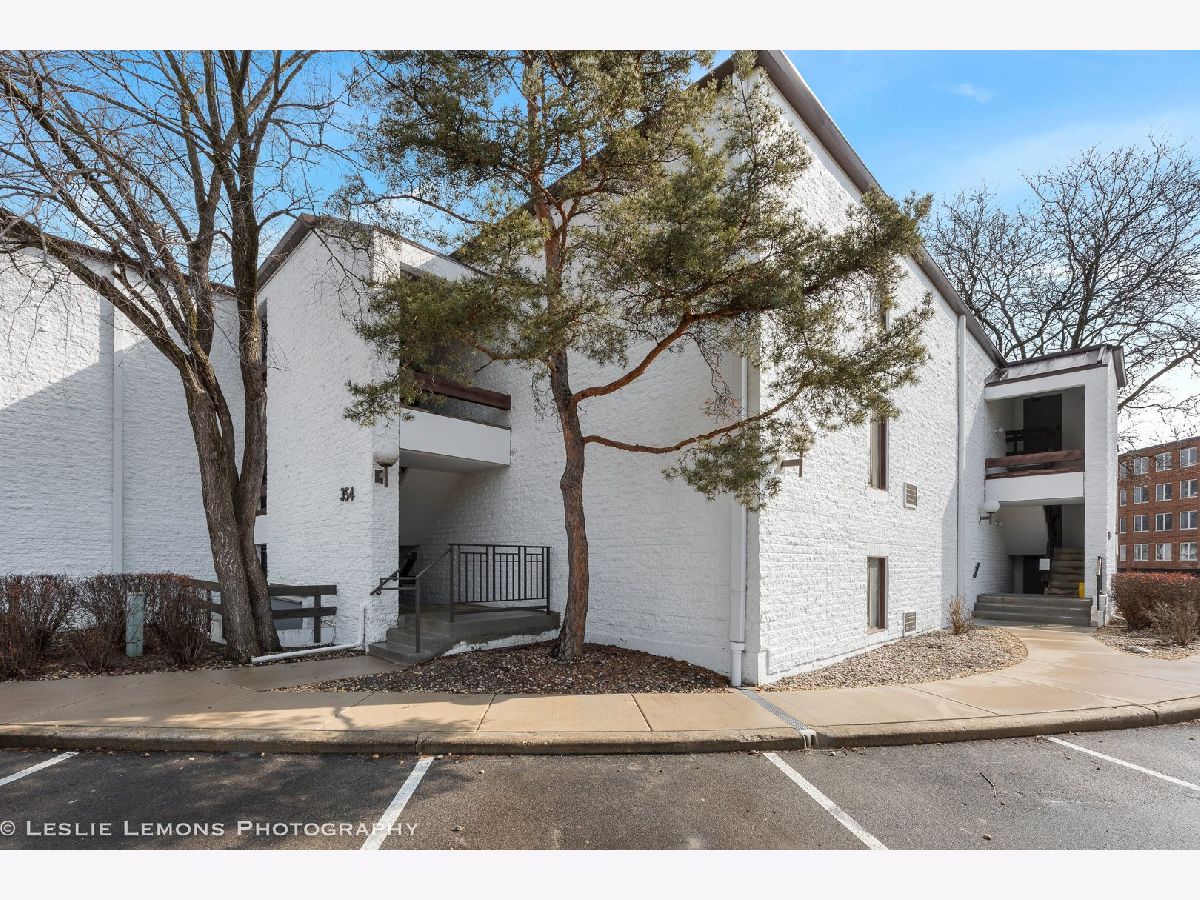 Condominiums Sold Courtyard Arlington Heights Illinois, 354 Miner