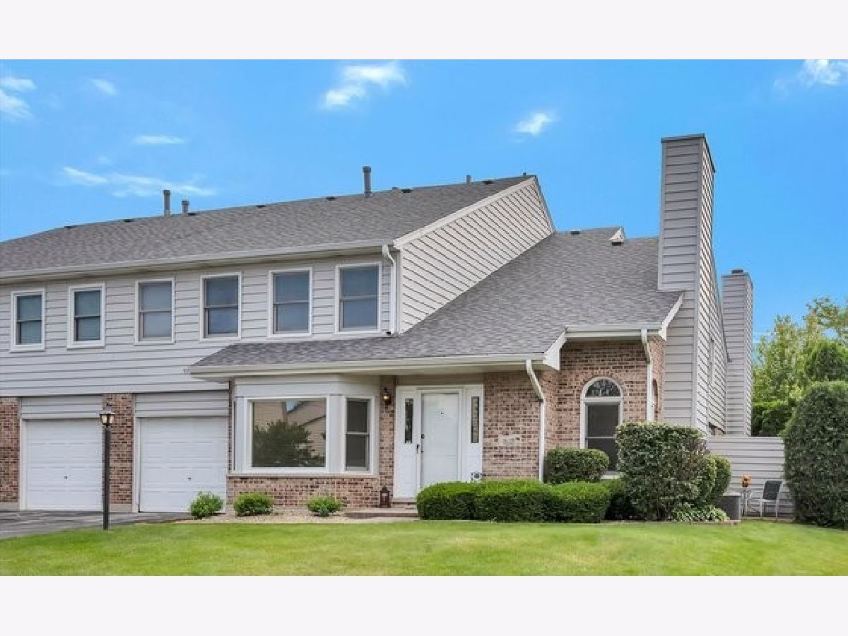 Townhomes & Homes Sold Village Square Orland Park Illinois, 15522 Whitehall