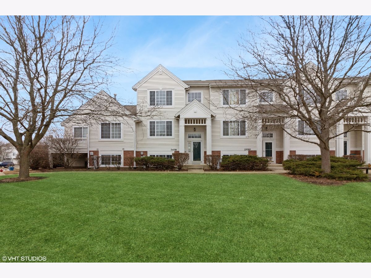 Townhomes & Condos Rented Ogden Pointe At The Wheatlands Aurora Illinois, 2428 Oakfield