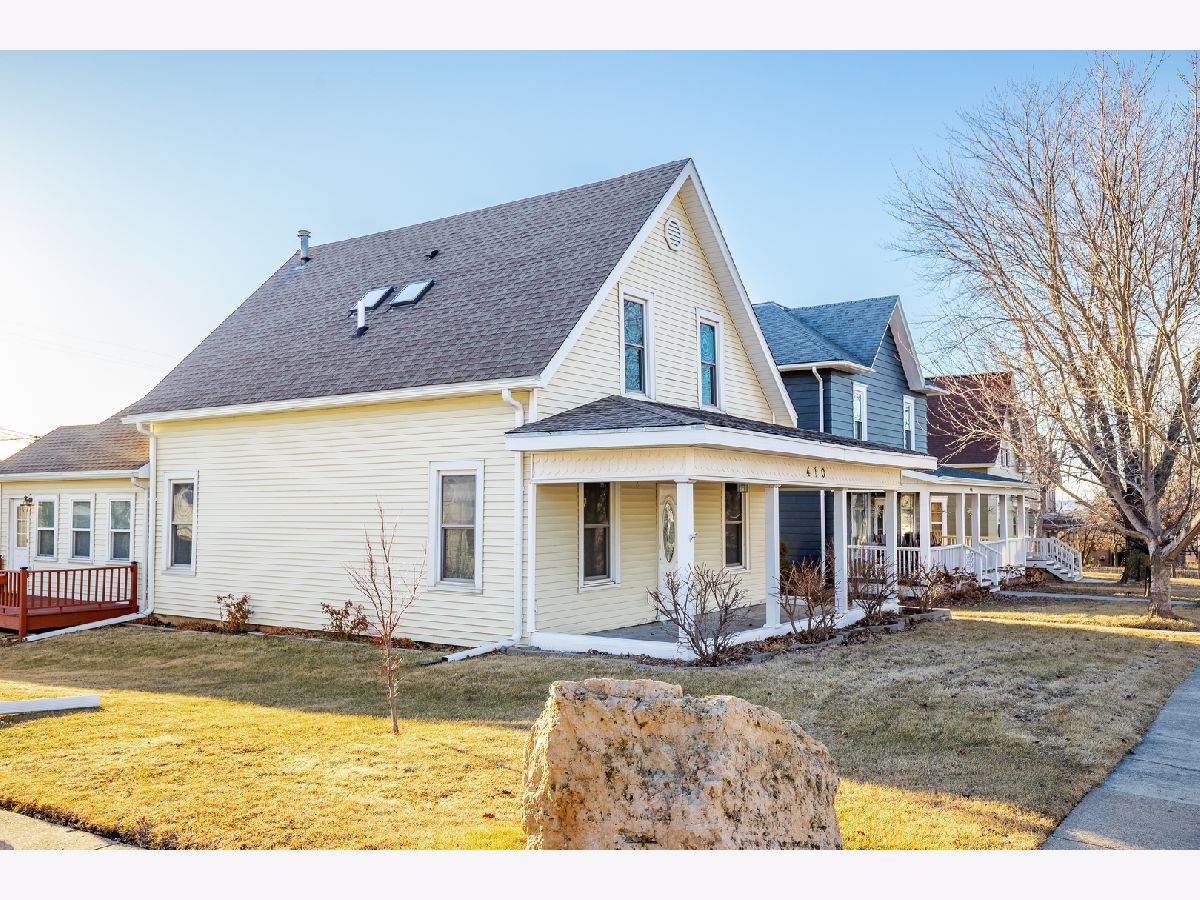 Sold Elizabeth Illinois, 410 Main