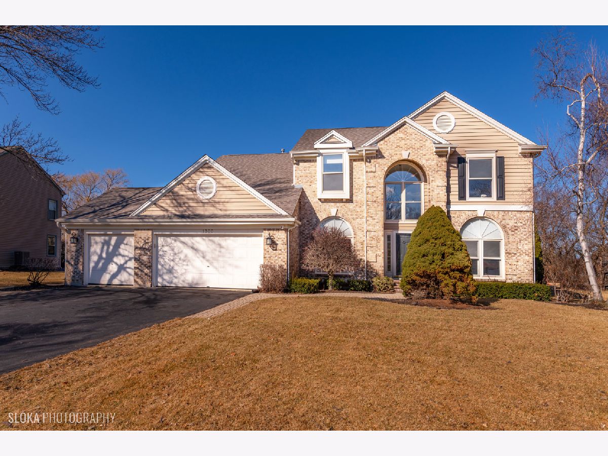 Homes Sold Woodscreek Crystal Lake Illinois, 1300 Alexandra