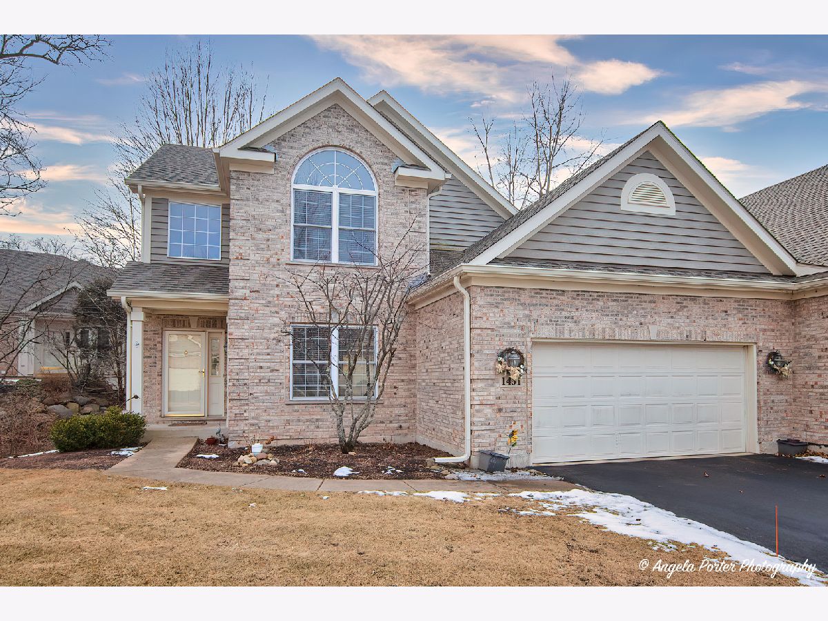 Townhomes Sold Villas At Bull Valley Woodstock Illinois, 1431 White Oak