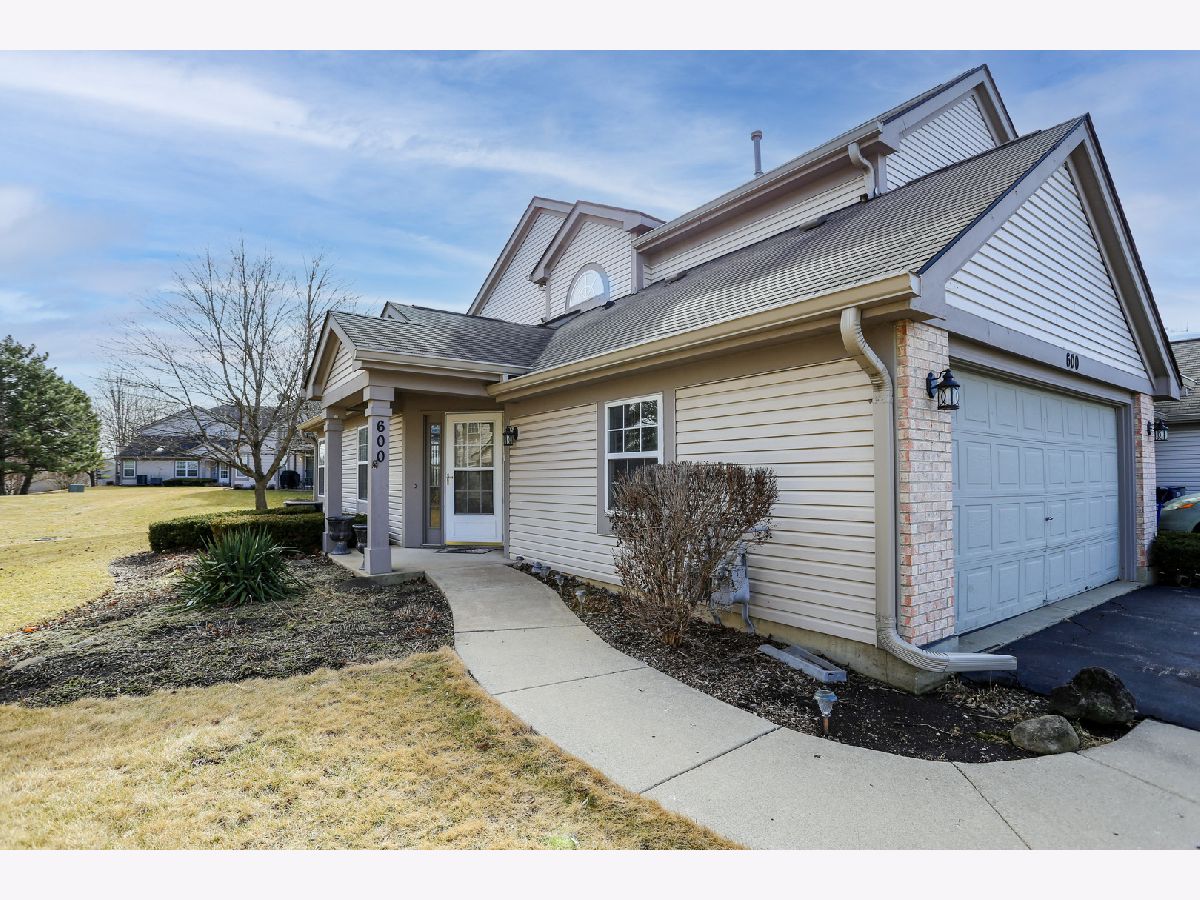 Townhomes & Homes Sold Woodbridge Elgin Illinois, 600 Brighton