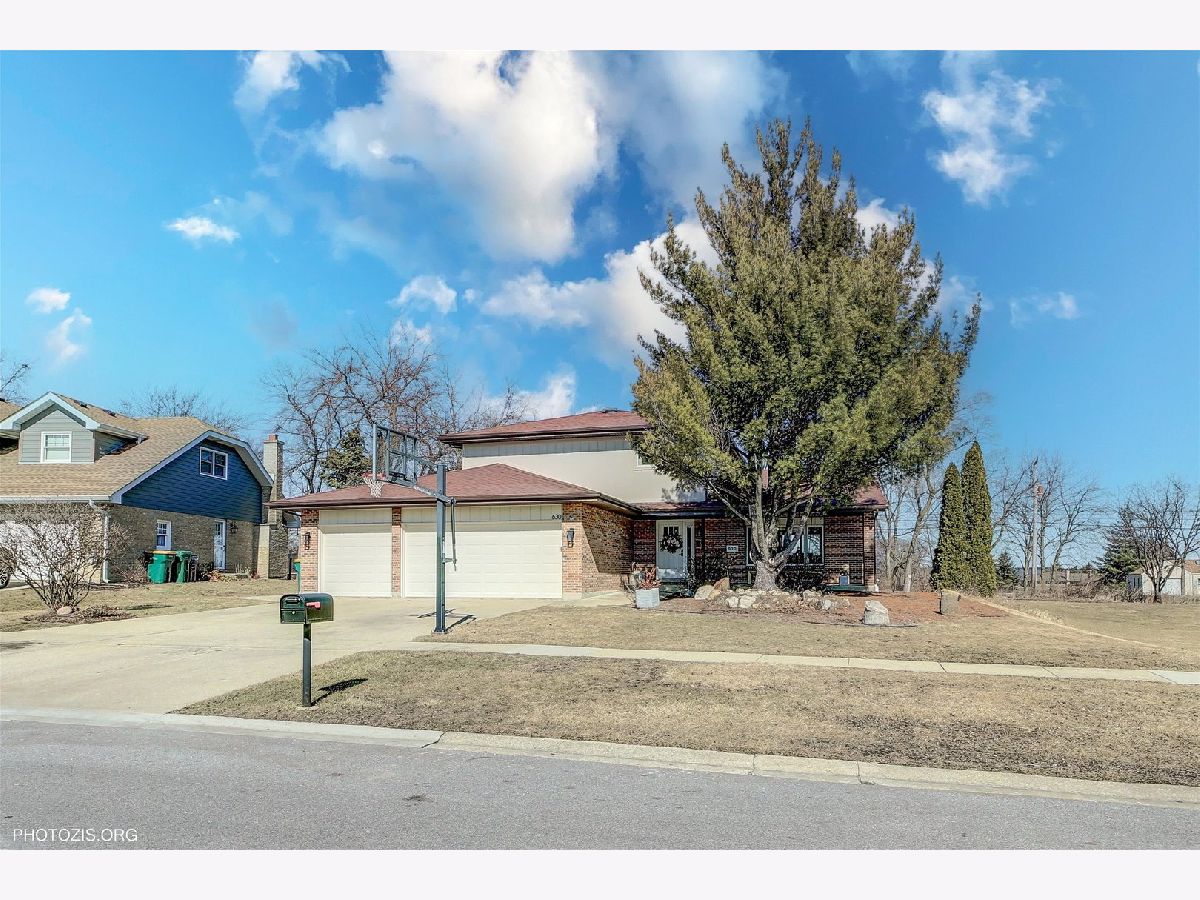 Homes Sold Hilltop Estates Lemont Illinois, 630 Kruk
