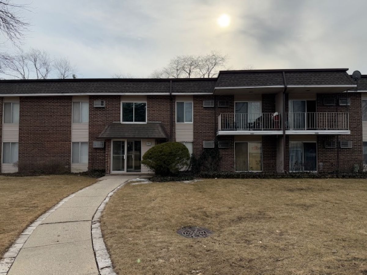 Homes & Condominiums Sold Mill Creek Buffalo Grove Illinois, 1087 Miller