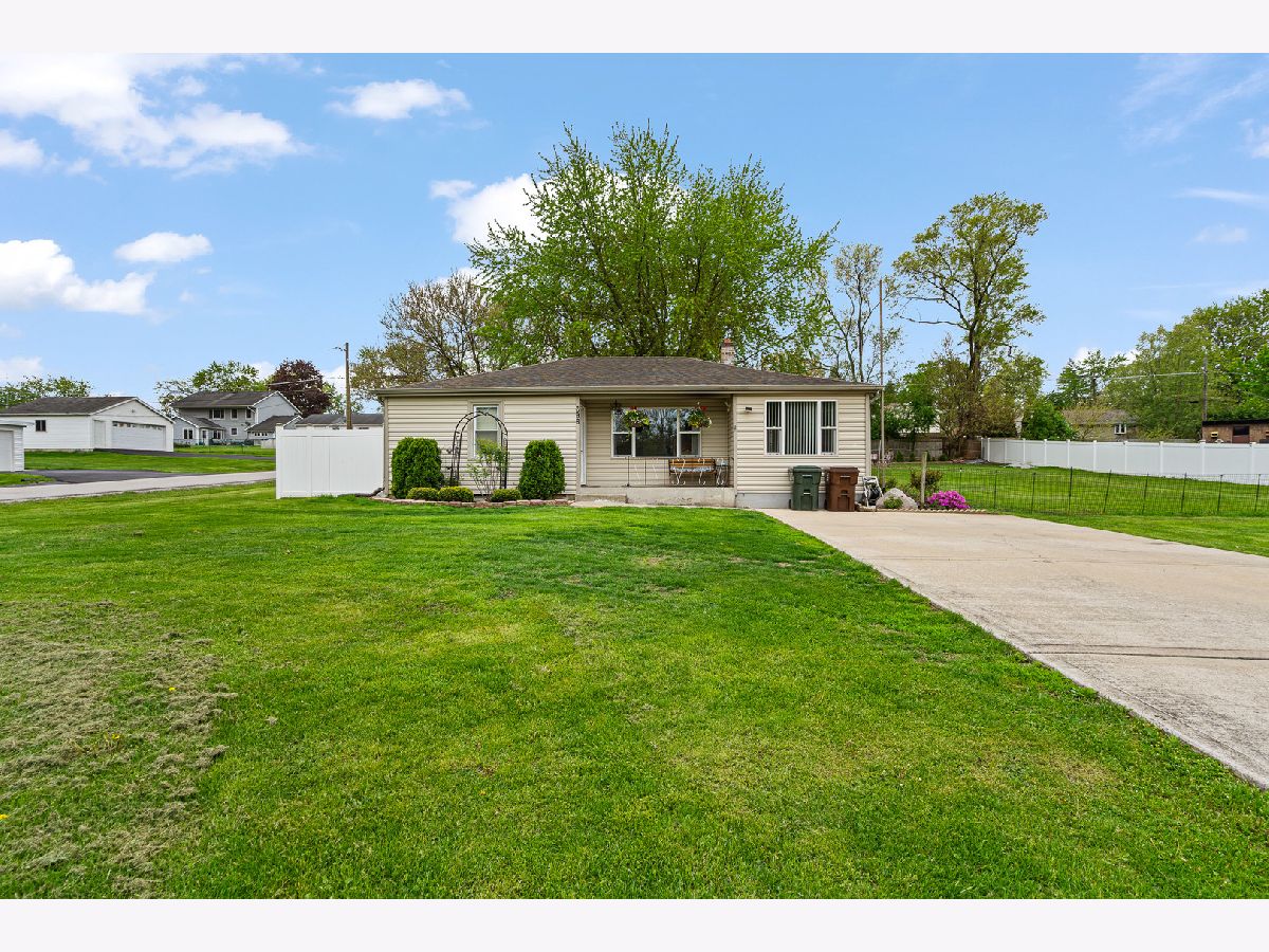  Sold Lockport Illinois, 698 Thornton