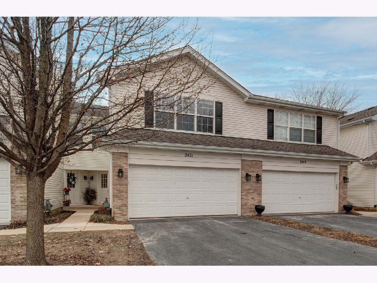 Townhomes & Condos Rented Park Avenue Aurora Illinois, 2421 Stoughton