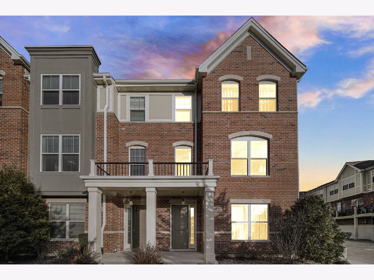 Condos & Townhomes Sold Port Clinton Row Homes Vernon Hills Illinois, 1226 Byrne
