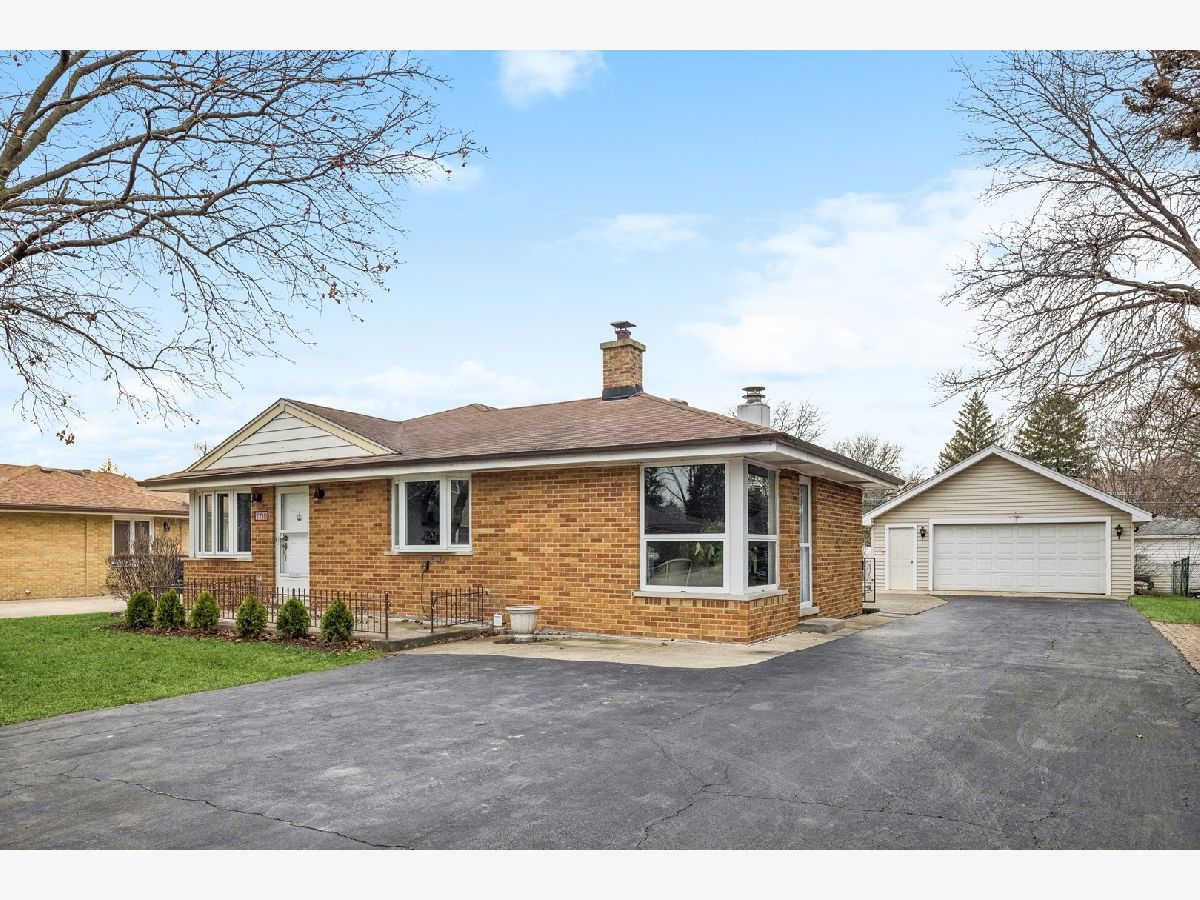 Homes Sold Brookhaven Manor Darien Illinois, 7710 Linden