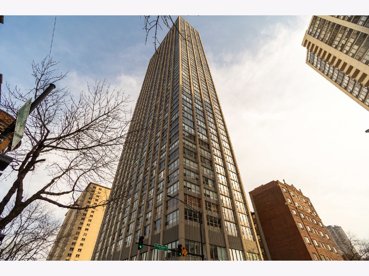 Condominiums Sold Park Place Tower Chicago Illinois, 655 Irving Park
