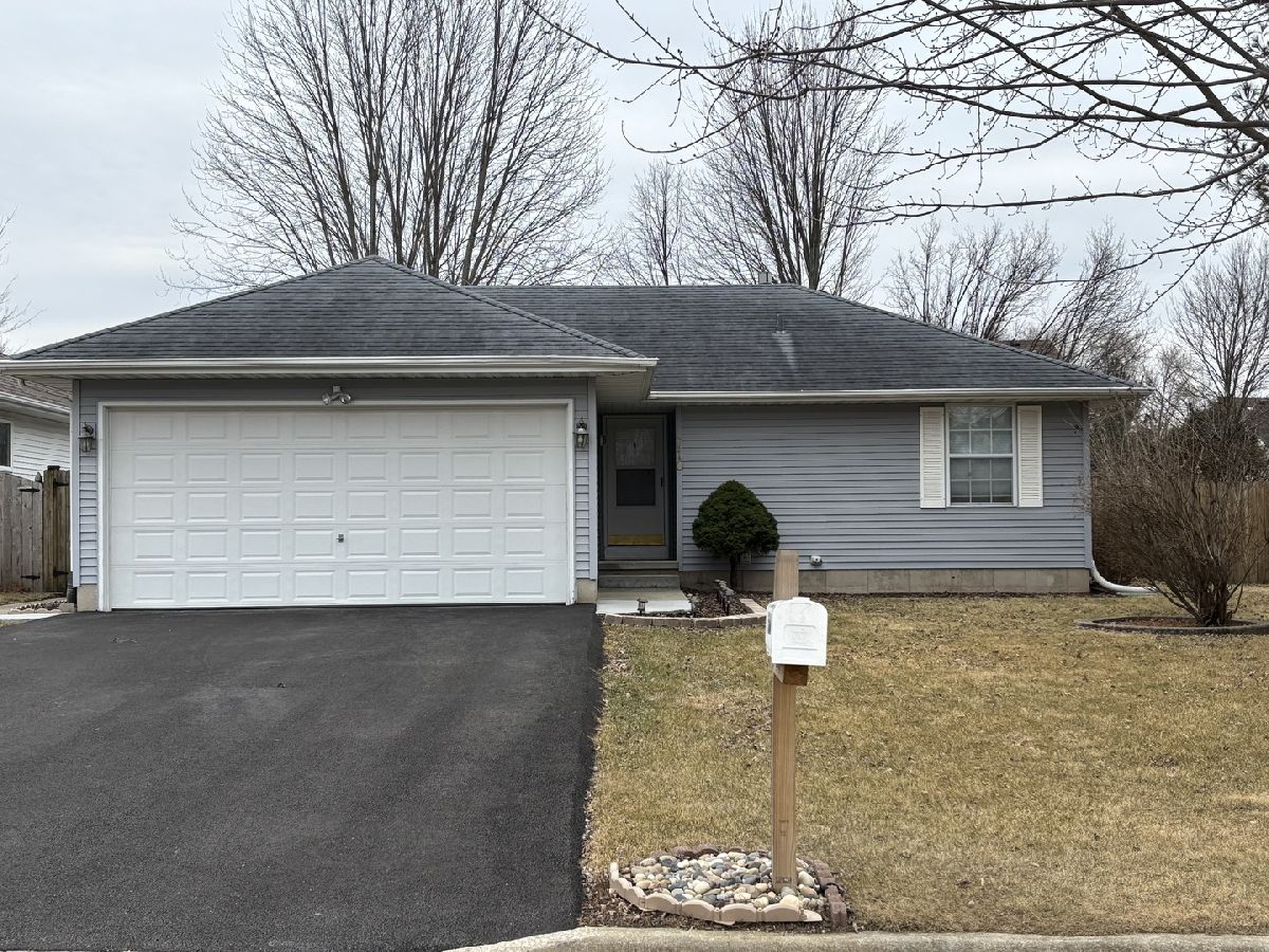 Homes & Condos & Townhomes Sold Willow Glen Genoa Illinois, 710 Redwood