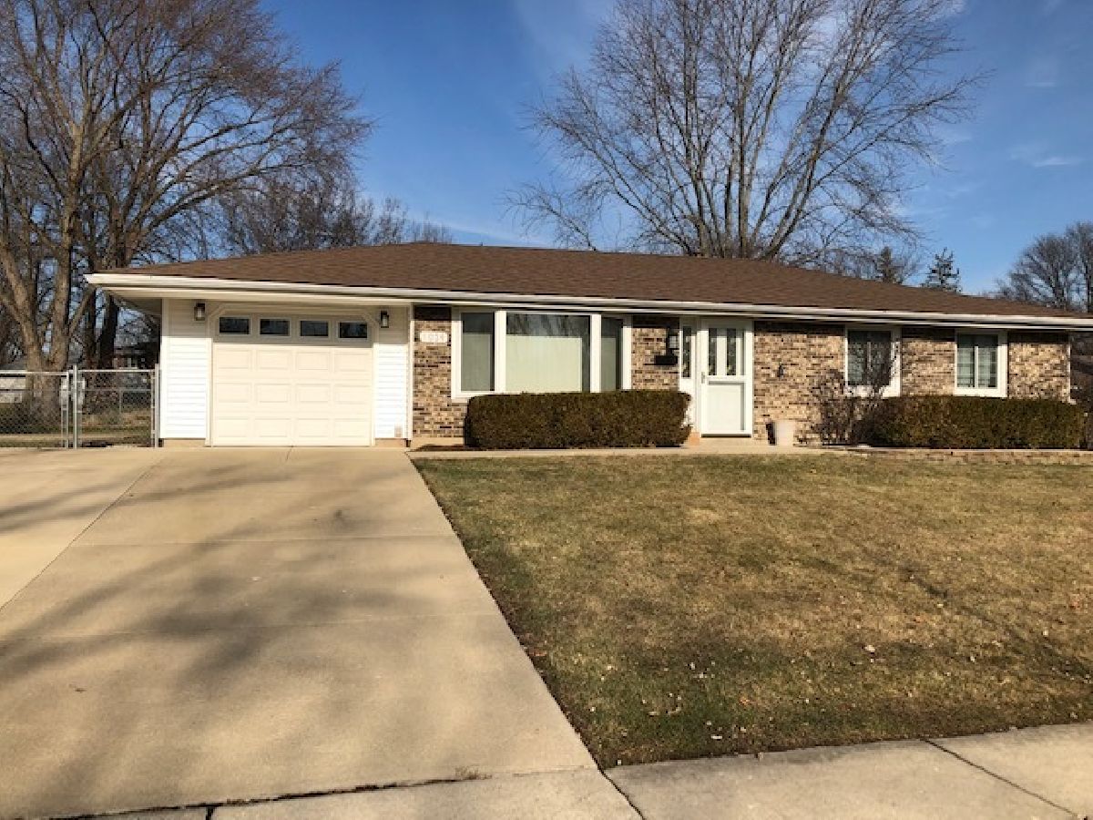 Homes & Condos & Townhomes Rented Weathersfield Schaumburg Illinois, 1034 Sharon