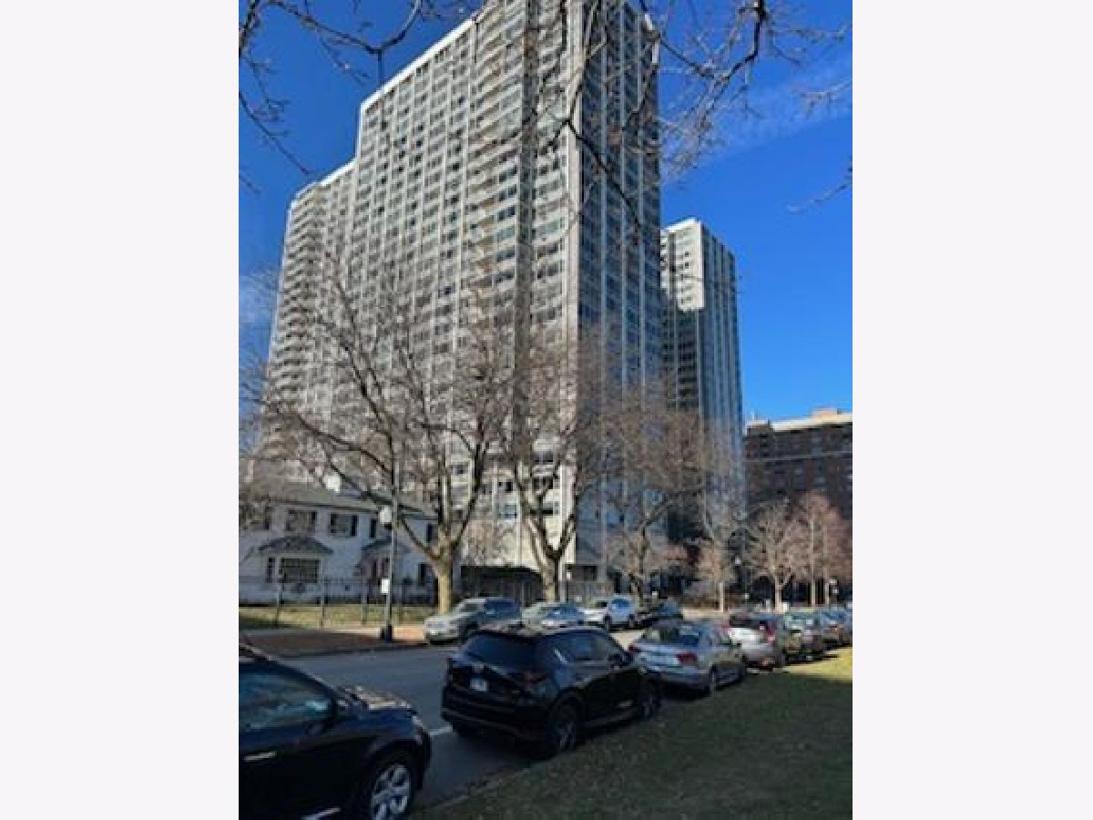 Condominiums Rented Imperial Towers Chicago Illinois, 4250 Marine