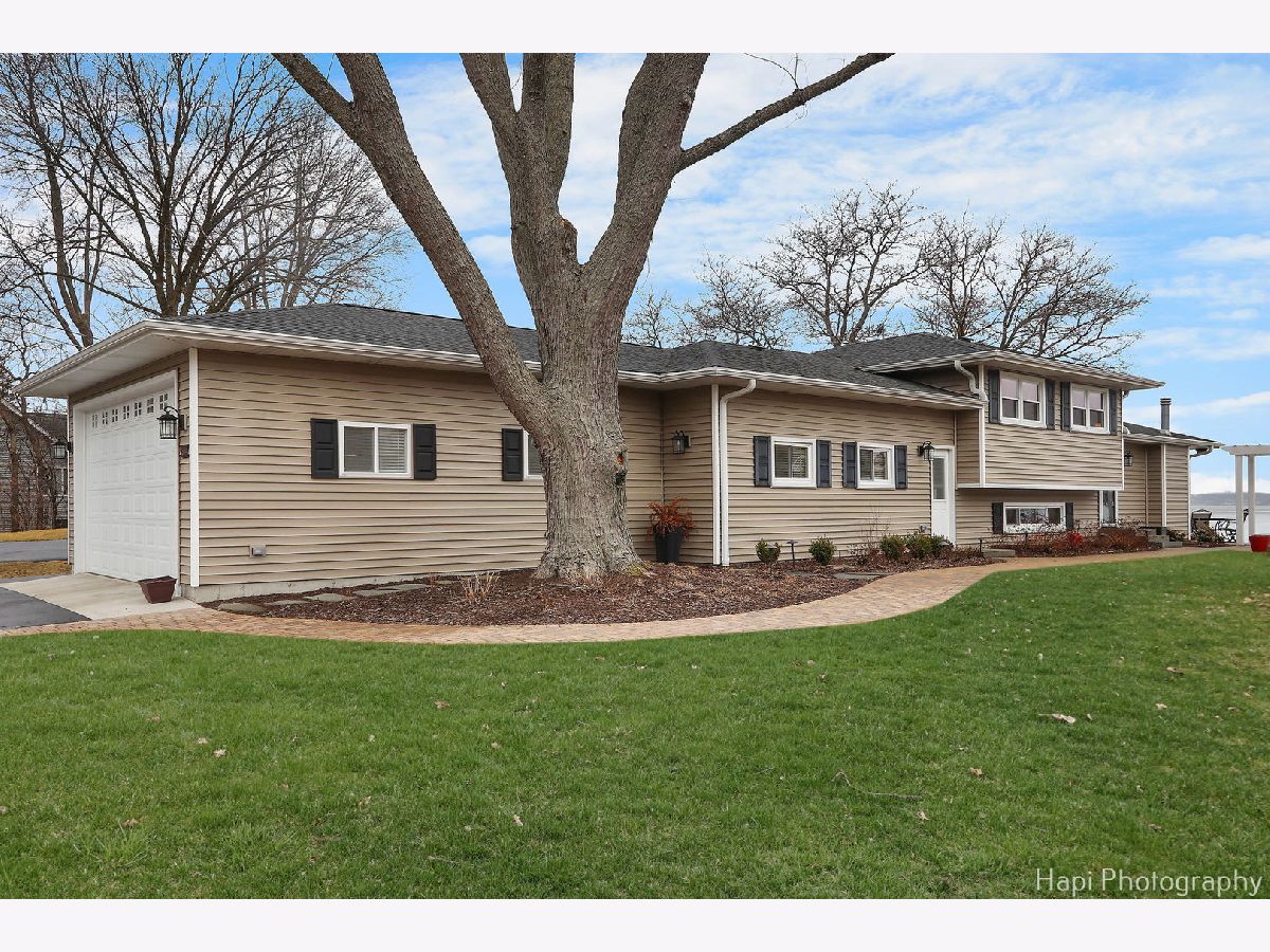 Homes & Condos & Townhomes Sold Fox Lake Hills Lake Villa Illinois, 25744 Lehmann