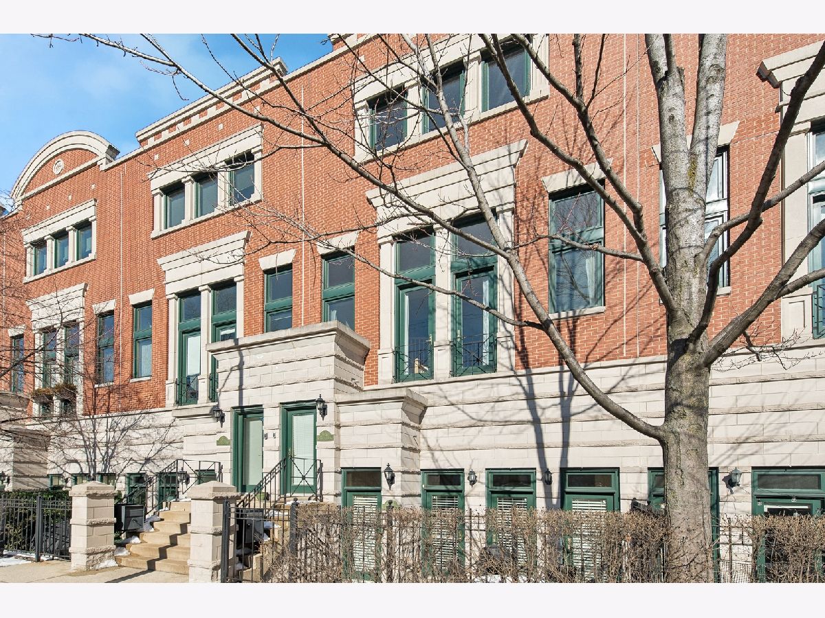 Townhomes Sold The Pointe Chicago Illinois, 2039 Lincoln