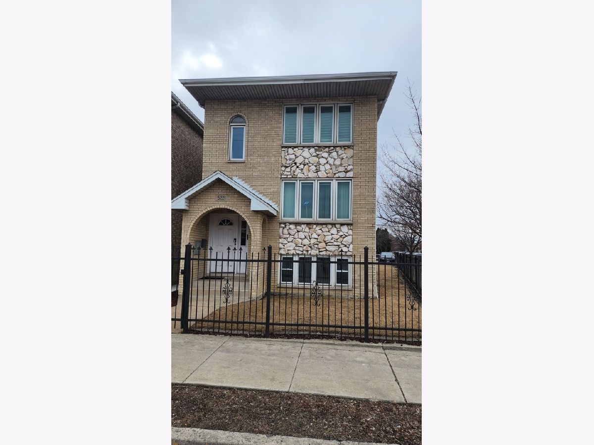 Rented Chicago Illinois, 5221 Archer