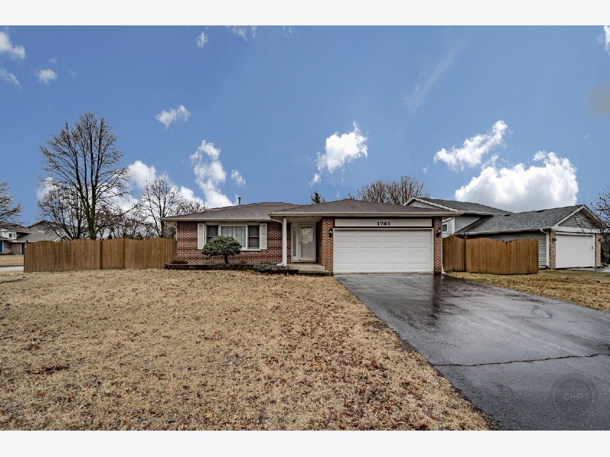 Homes Sold Hickory Oaks Bolingbrook Illinois, 1745 Alan Deatherage
