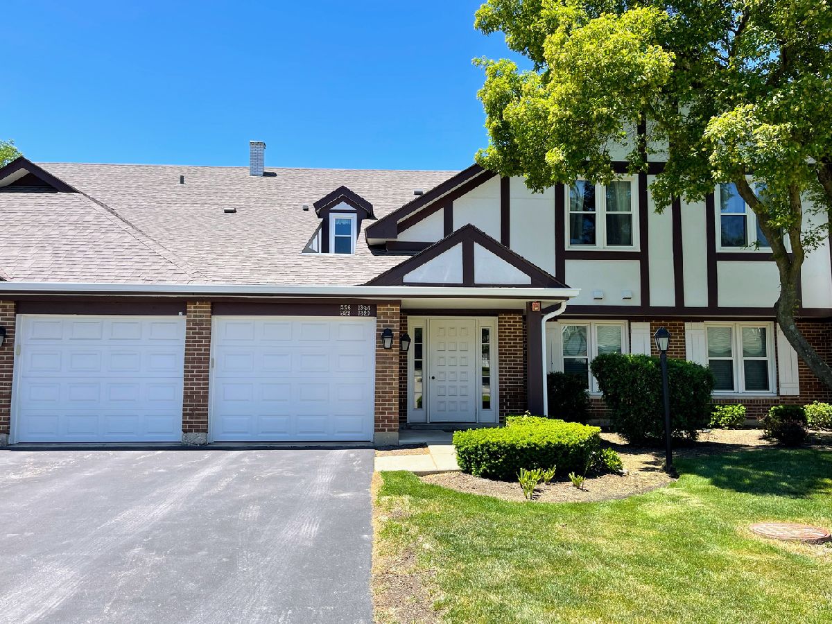 Condos & Townhomes Rented Lake Park Manor Vernon Hills Illinois, 1320 Cromwell