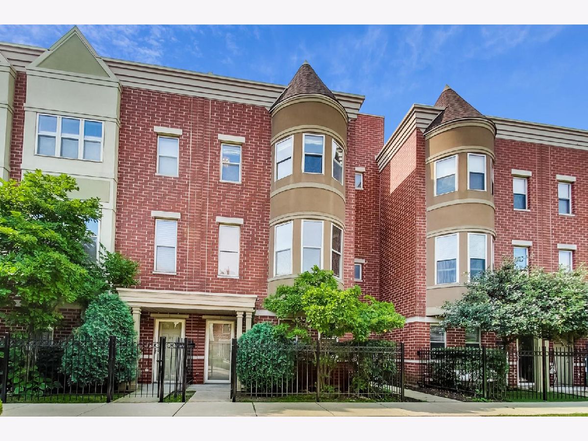 Townhomes & Condos & Homes Sold North Town Village Chicago Illinois, 714 Eastman