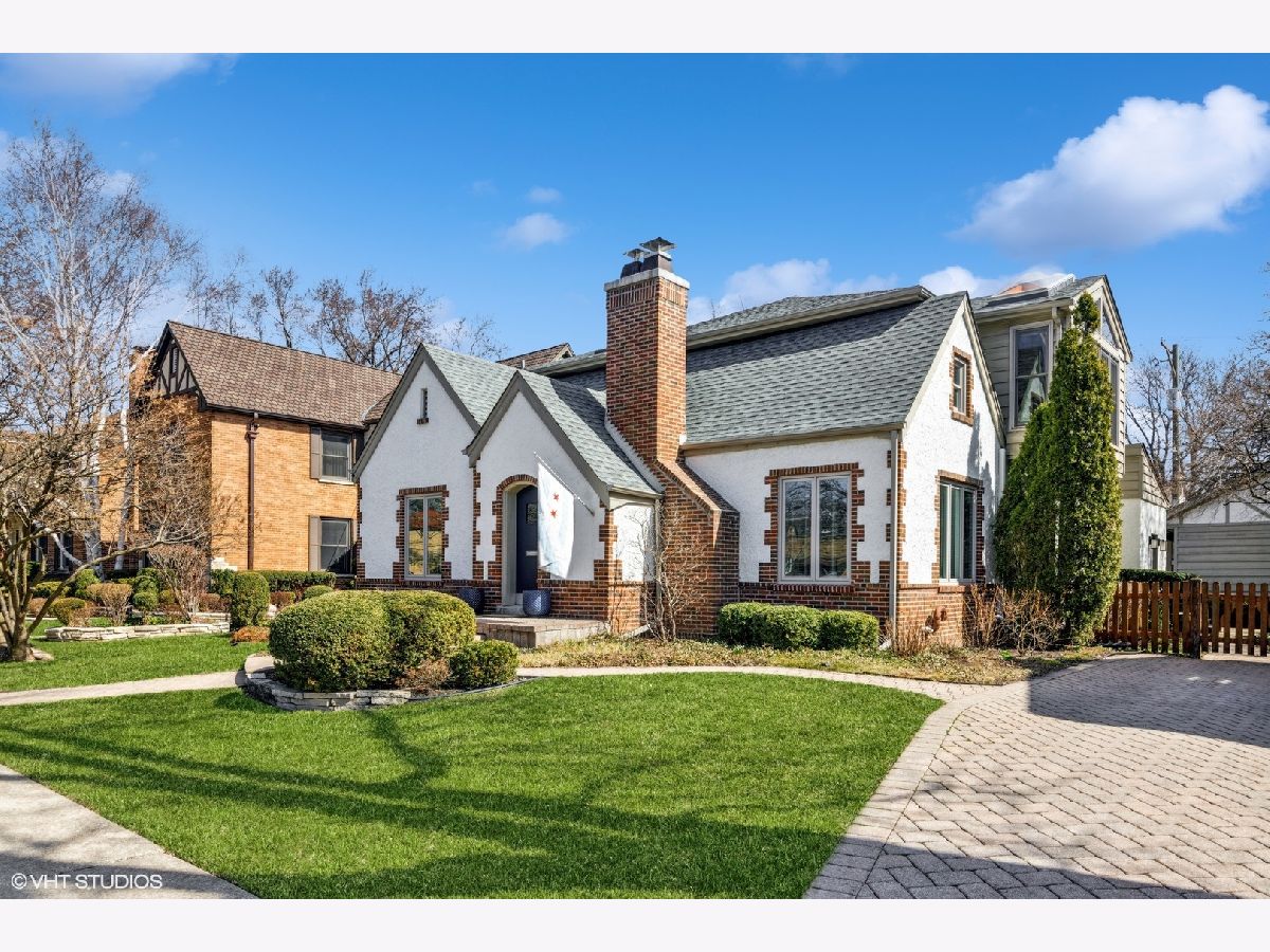 Homes & Condos & Townhomes Sold Sauganash Chicago Illinois, 5859 Kolmar