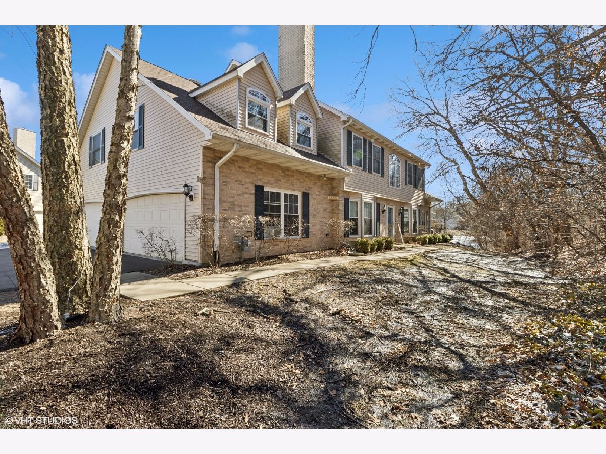 Townhomes & Condos Sold Laurel Oaks Streamwood Illinois, 1452 Laurel Oaks