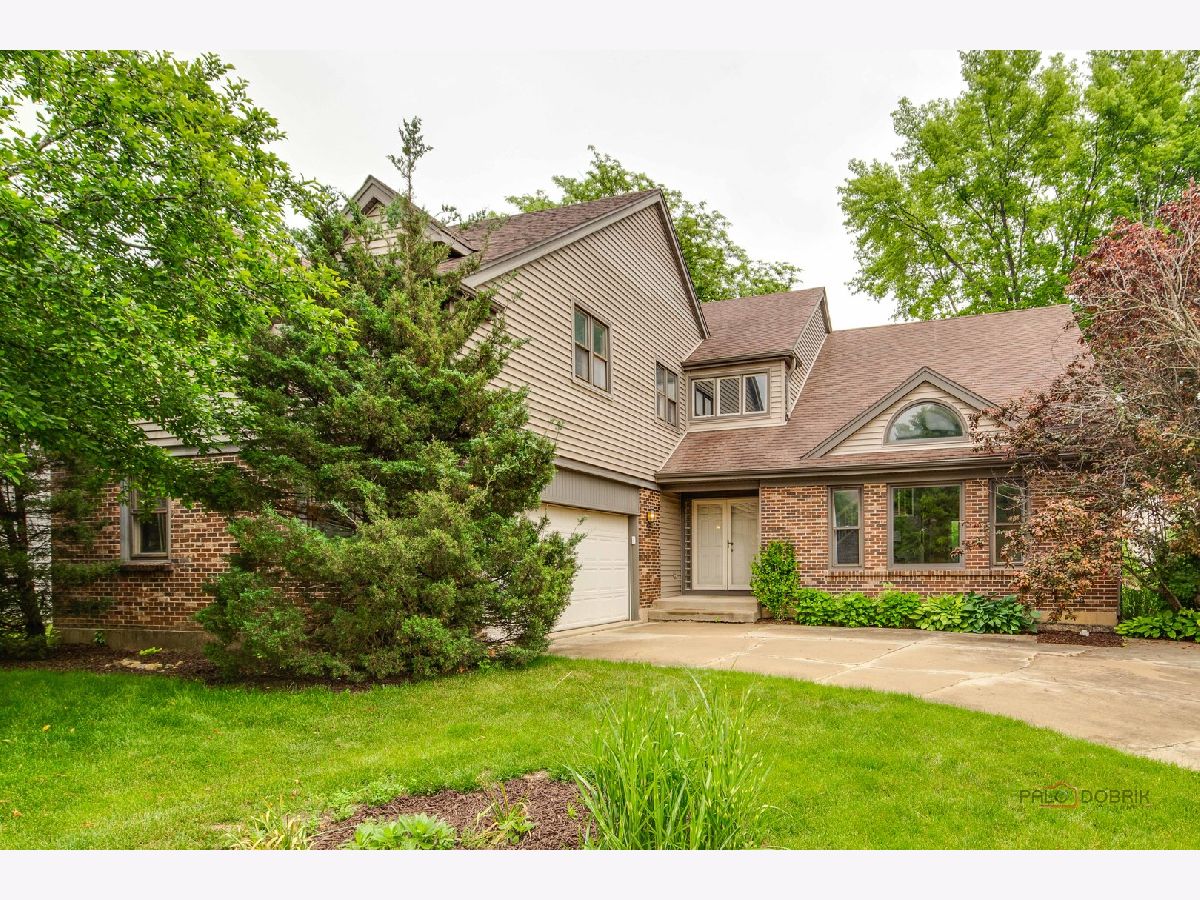 Townhomes & Condos & Homes Sold Woodlands Of Fiore Buffalo Grove Illinois, 621 Raintree