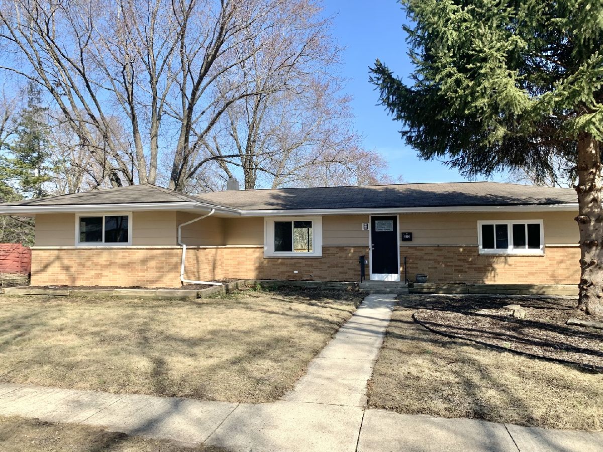 Homes Sold Fairview Plaza St Charles Illinois, 1500 Evergreen