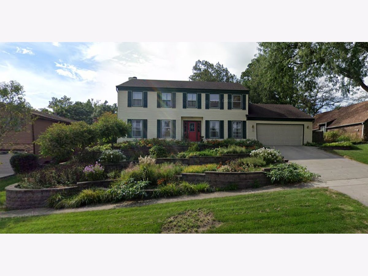 Homes & Condos & Townhomes Sold River Oaks Shorewood Illinois, 1105 Raven