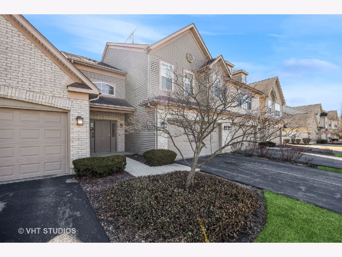  Sold Prairie Grove Illinois, 2703 Cobblestone