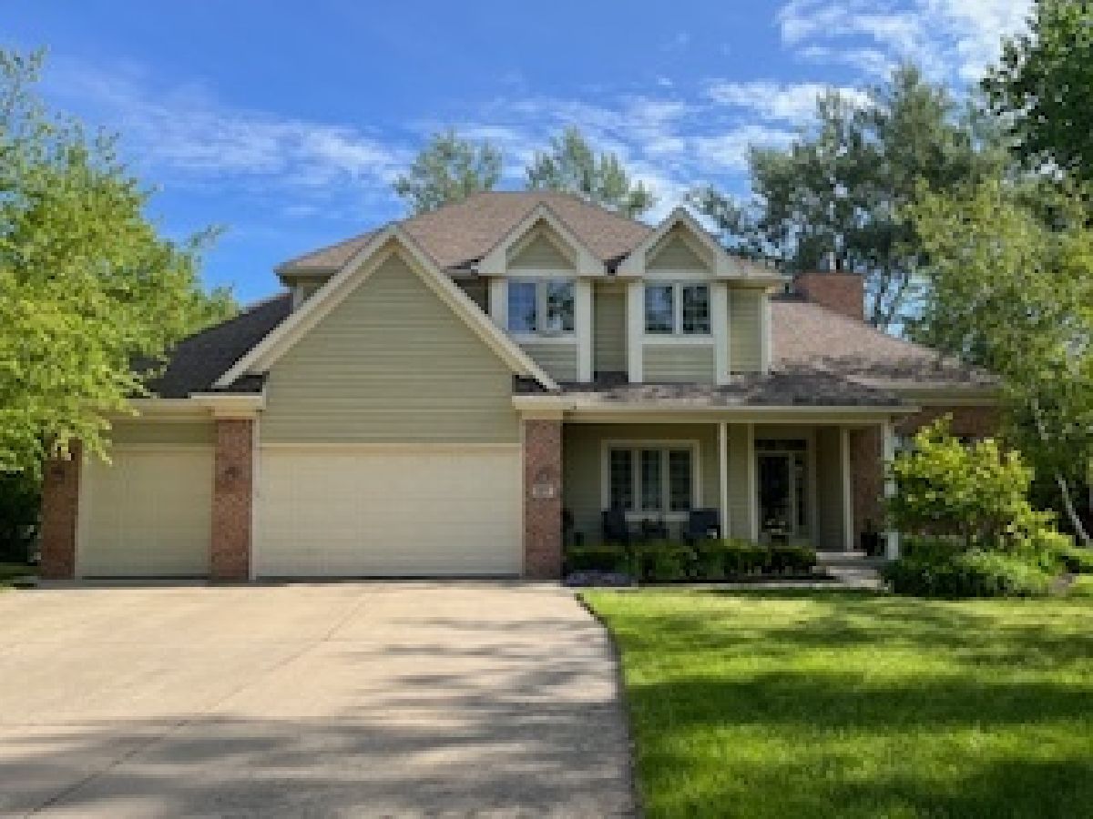 Homes & Condos & Townhomes Sold Wedgewood Crystal Lake Illinois, 821 Wedgewood