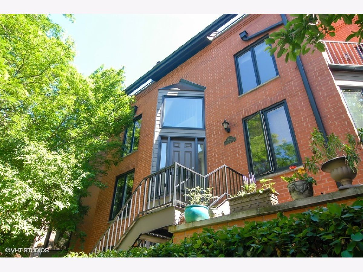 Townhomes & Condos Sold St. Michael's Square Chicago Illinois, 1632 St. Michaels