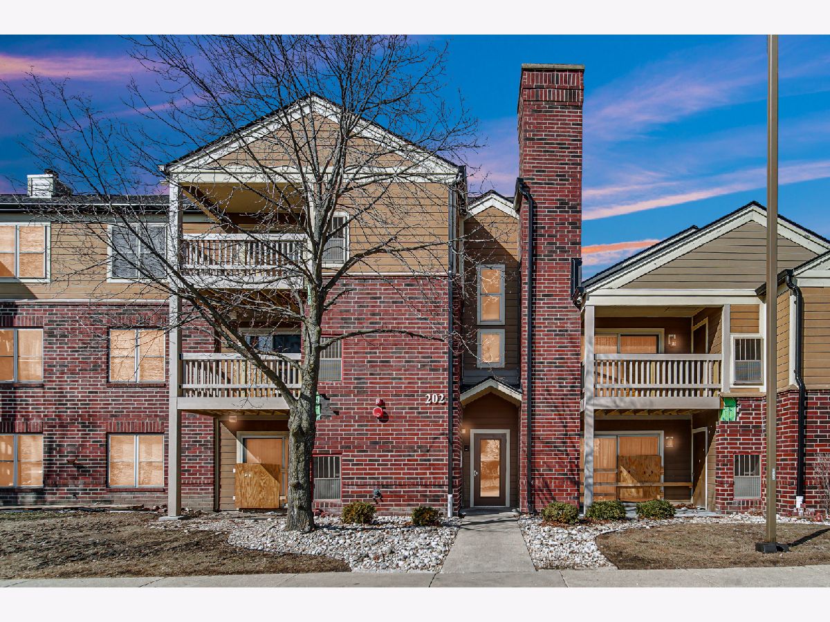 Condominiums Sold Park Bloomingdale Bloomingdale Illinois, 202 Glengarry