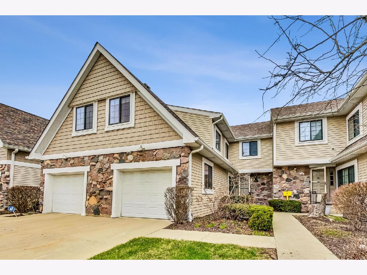 Townhomes Sold Salceda Manor Northbrook Illinois, 2545 Windsor
