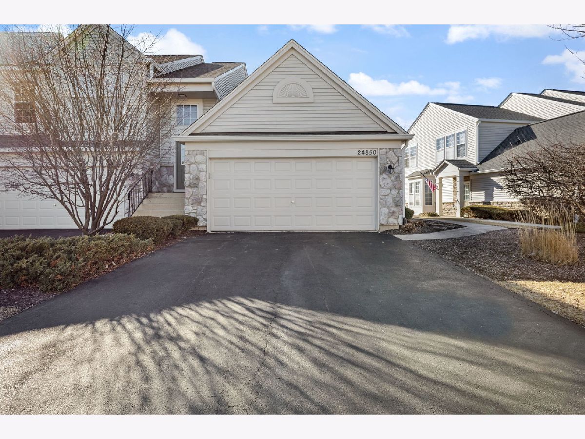 Townhomes & Condos Sold Townes Of Auburn Lakes Plainfield Illinois, 24850 Franklin