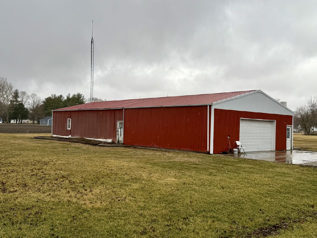  Sold Newman Illinois, 304 Gabe