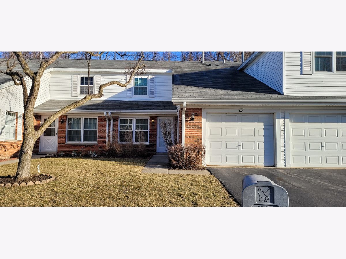 Townhomes & Condos Sold Bright Oaks Cary Illinois, 62 Willow