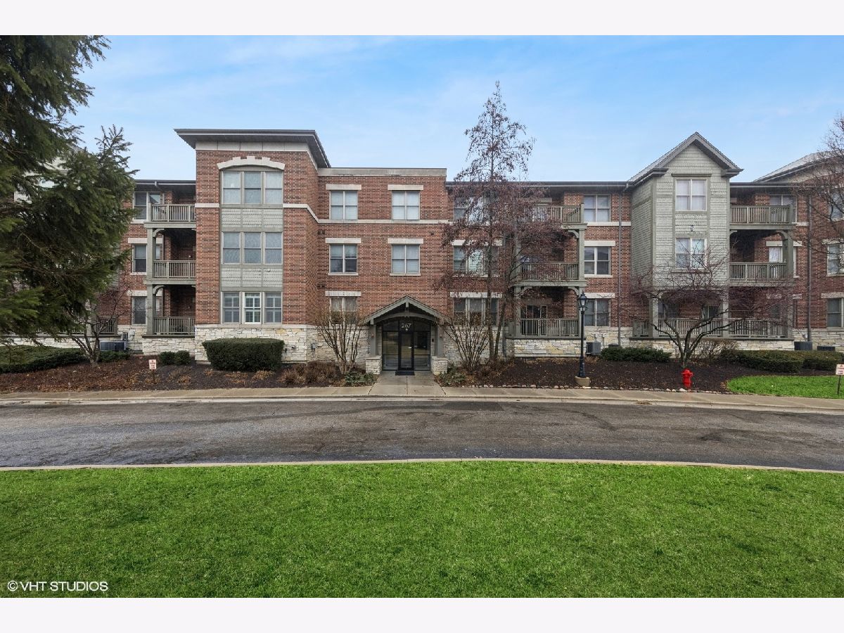 Condominiums Sold Bartlett Town Center Bartlett Illinois, 267 Railroad