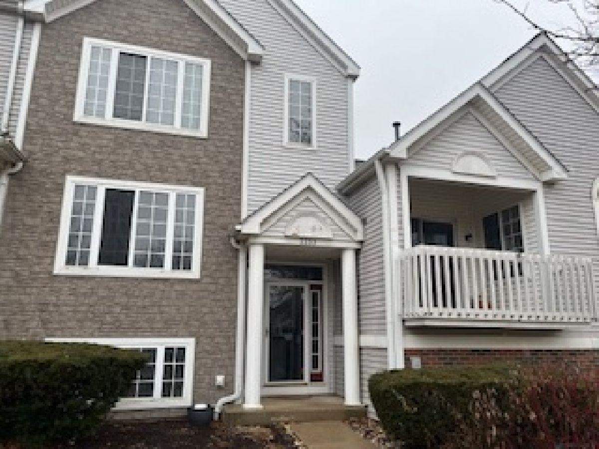 Townhomes & Condos & Homes Rented Dawson Mill Algonquin Illinois, 2233 Dawson
