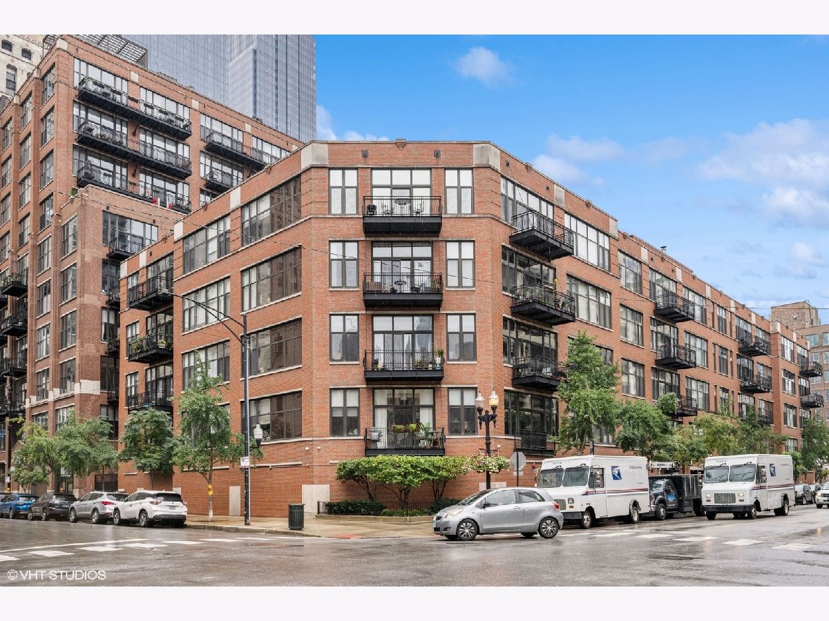 Condominiums Sold Union Square Lofts Chicago Illinois, 333 Hubbard