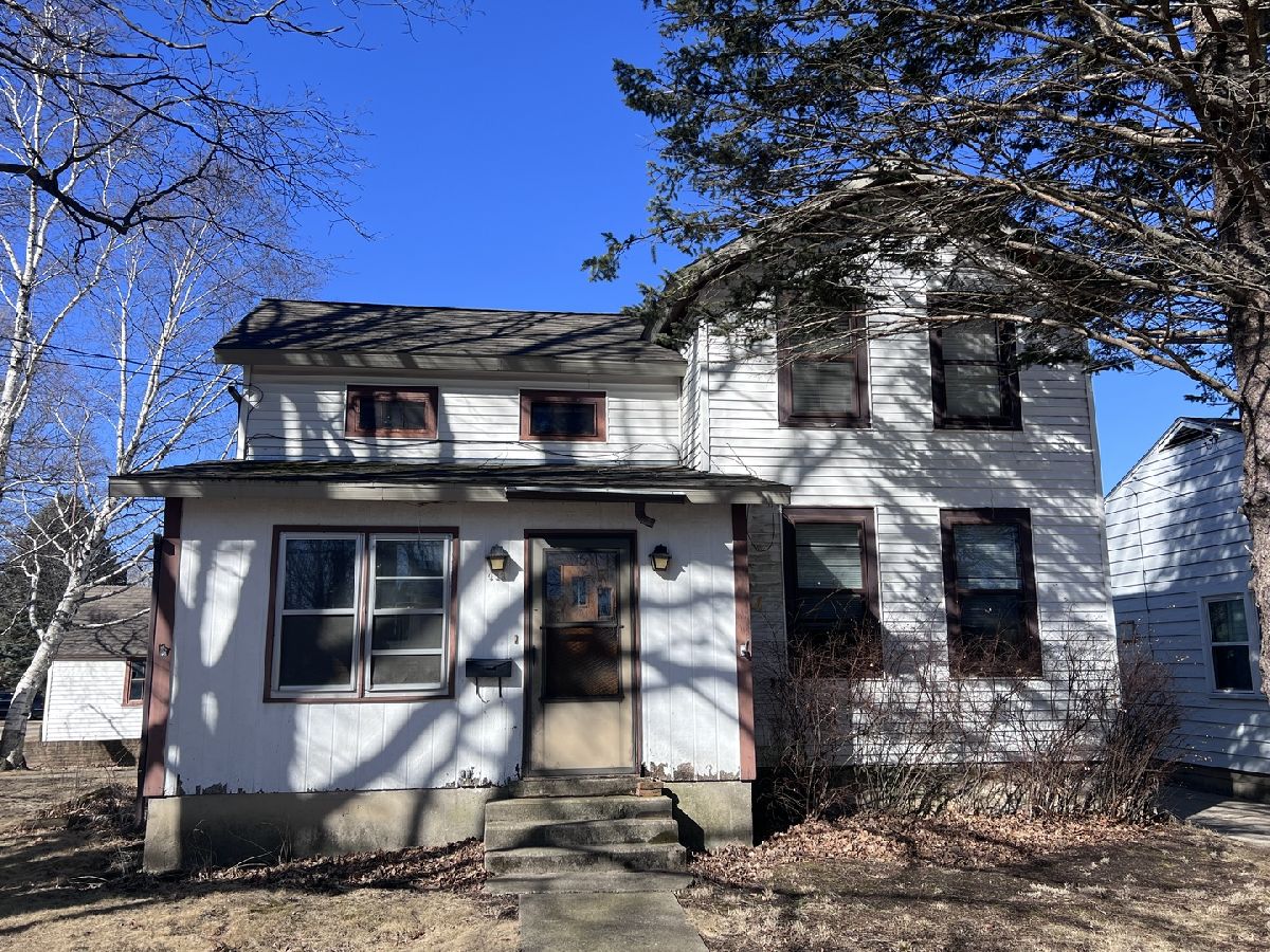 For Sale Polo Illinois, 411 Congress Avenue