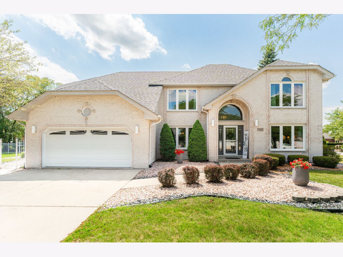 Homes & Condos & Townhomes Sold Timbers Edge Tinley Park Illinois, 17820 92nd