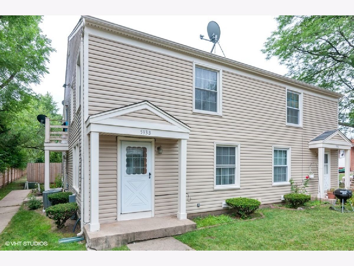 Townhomes & Condos Sold Cambria Glendale Heights Illinois, 533 Darlene
