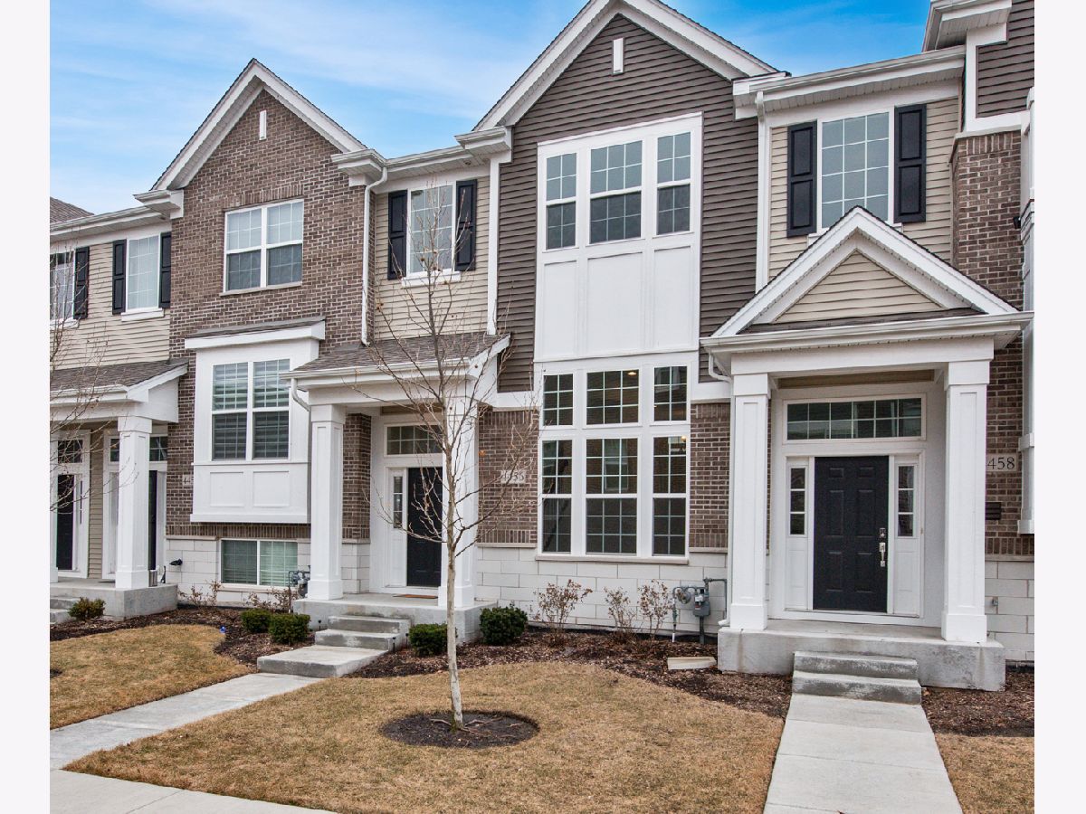 Townhomes Rented Emerson Park Naperville Illinois, 4456 Monroe